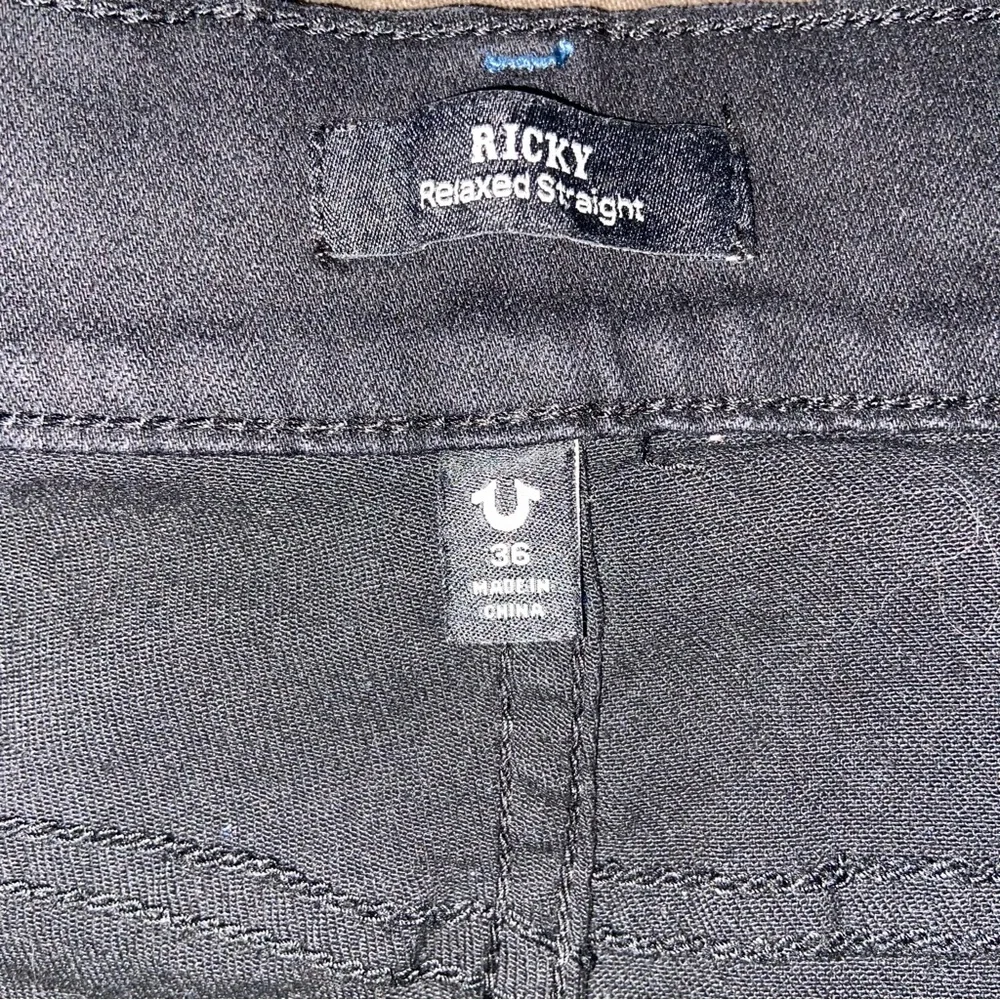 True Religion Jeans Mens 36X34 Ricky Relaxed Straight Denim Black Blue Stitching